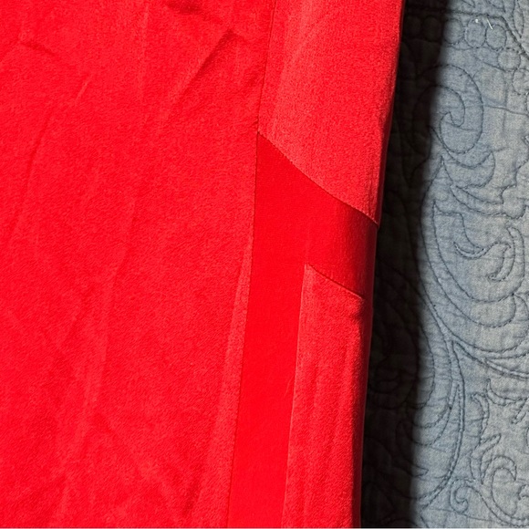 Laundry Size 0, Red Silk Slip Dress, crisscrossed straps, Chevron Ribbon Accent - Picture 7 of 10